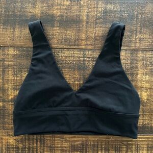 EUC- Lululemon Align V-neck Bra